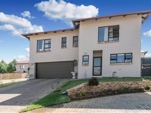 3 Bed Townhouse in Cedar Creek