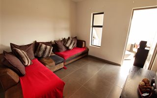 2 Bedroom Apartment in Honeydew