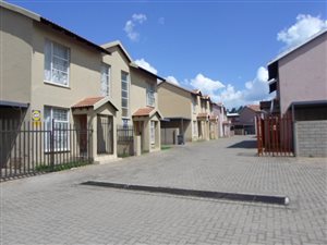 2 Bed House in Vanderbijlpark CW5