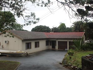 4 Bed House in Pinelands