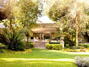 5 Bed House in Hurlingham