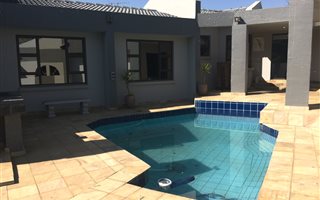 4 Bedroom House in Dowerglen and Ext