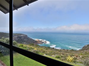 3 Bed House in Mossel Bay Golf Estate