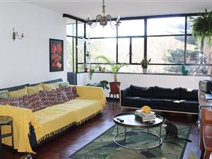 2 Bed Apartment in Parktown