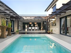 5 Bed House in Atlantic Beach