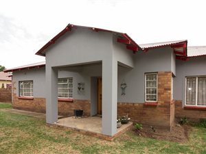 3 Bed House in Glenvarloch