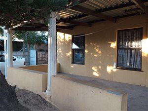 2 Bed House in Paarl Central East