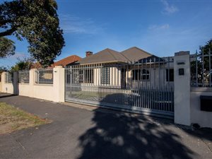 4 Bed House in Plumstead