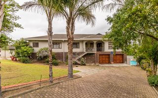 5 Bedroom House in Wellington North