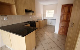3 Bedroom Apartment in Silver Lakes