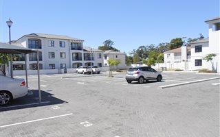2 Bedroom Apartment in Durbanville