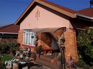 3 Bed House in Symhurst