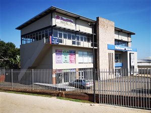 137 m² Commercial space in Waterfall