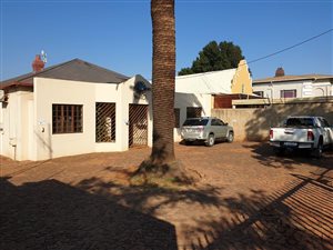 320 m² Commercial space in Hatfield