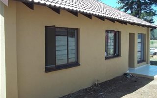 3 Bedroom House in Jan Niemand Park