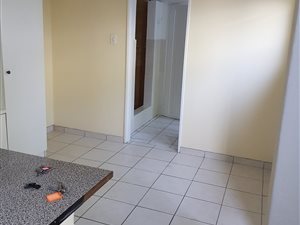 Bachelor apartment in Linksfield