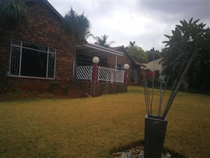 4 Bed House in Helderkruin