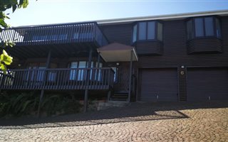 5 Bedroom House in Outeniqua Strand