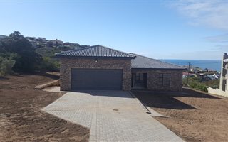 3 Bedroom House in Dana Bay