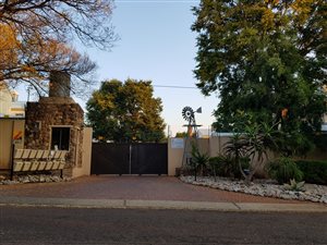3 Bed Townhouse in Hennopspark