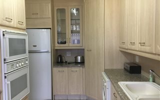 3 Bedroom Apartment in Melrose