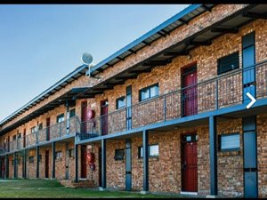 2 Bed Apartment in Elandspoort