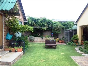 3 Bed House in Glenvarloch
