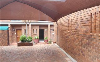 3 Bedroom Townhouse in Fairland