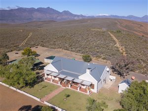 370 ha Farm in Montagu