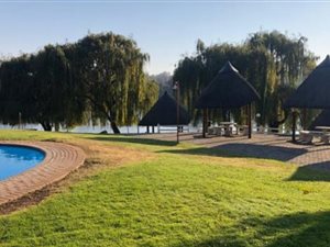 1 Bed Apartment in Vaalpark