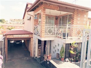 3 Bed House in Lotus Park