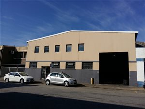 400 m² Industrial space in North End
