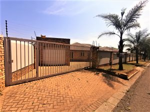 2 Bed Townhouse in Newlands