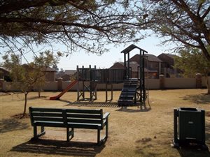 2 Bed Simplex in Mooikloof Ridge