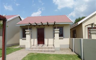 2 Bedroom Townhouse in Tasbet Park