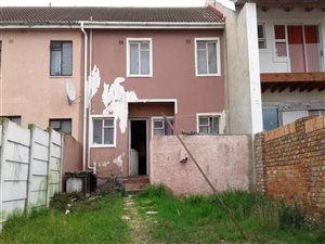 2 Bed House in Bloemendal