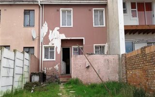 2 Bedroom House in Bloemendal