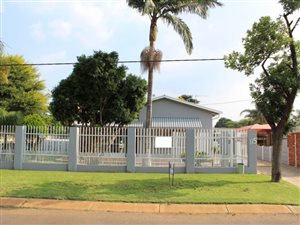 3 Bed Simplex in Parktown Estate