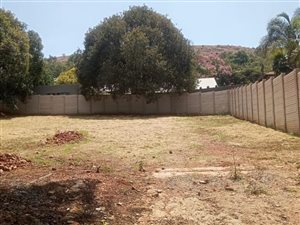 1000 m² Land available in Waverley
