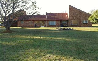 8656 m² Smallholding in President Park