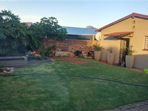 2 Bedroom House in Claremont