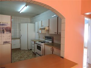 2 Bed Apartment in Meyerton Central