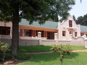 1075 ha Farm in Amorosa