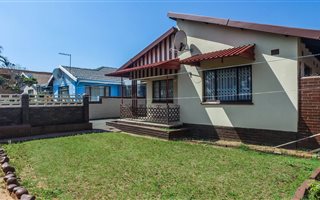 5 Bedroom House in Merebank