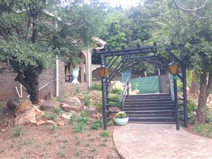 1 Bed Garden Cottage in Floracliffe
