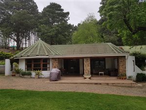 7.4 ha Smallholding in Balgowan