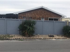 4 Bed House in Ottery