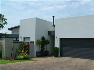3 Bed House in Midstream Ridge Estate