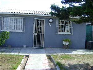 3 Bed Townhouse in Bishop Lavis