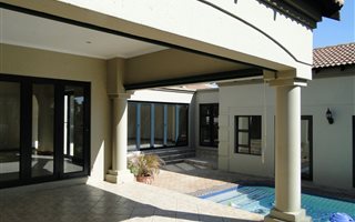 4 Bedroom House in Dainfern Ridge